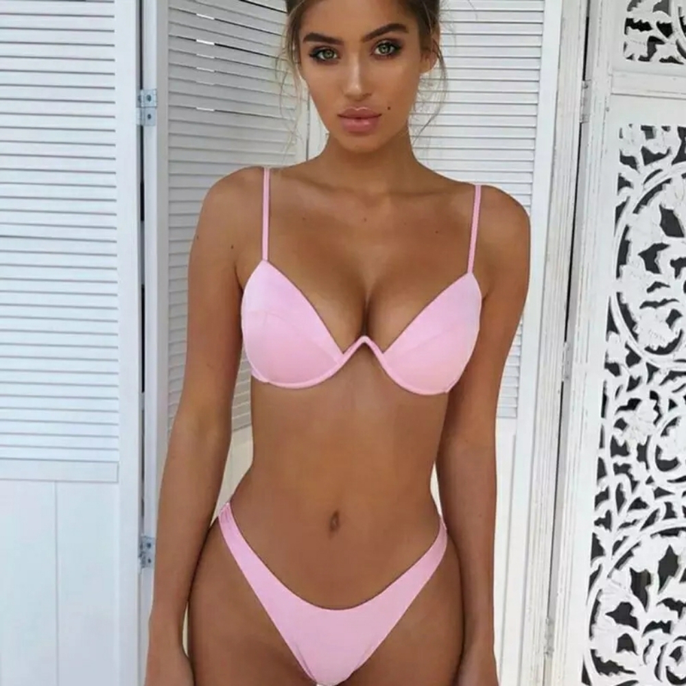 Candy 🌸 Extra Cleavage Wired Push-Up Bikini